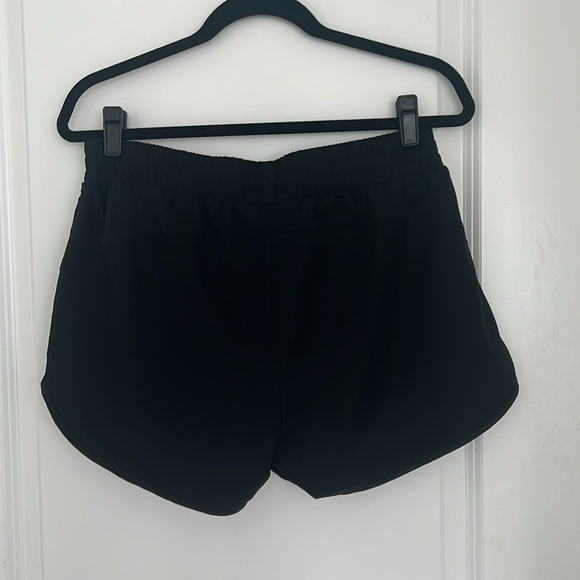 Puma shorts - size M - Picture 7 of 9